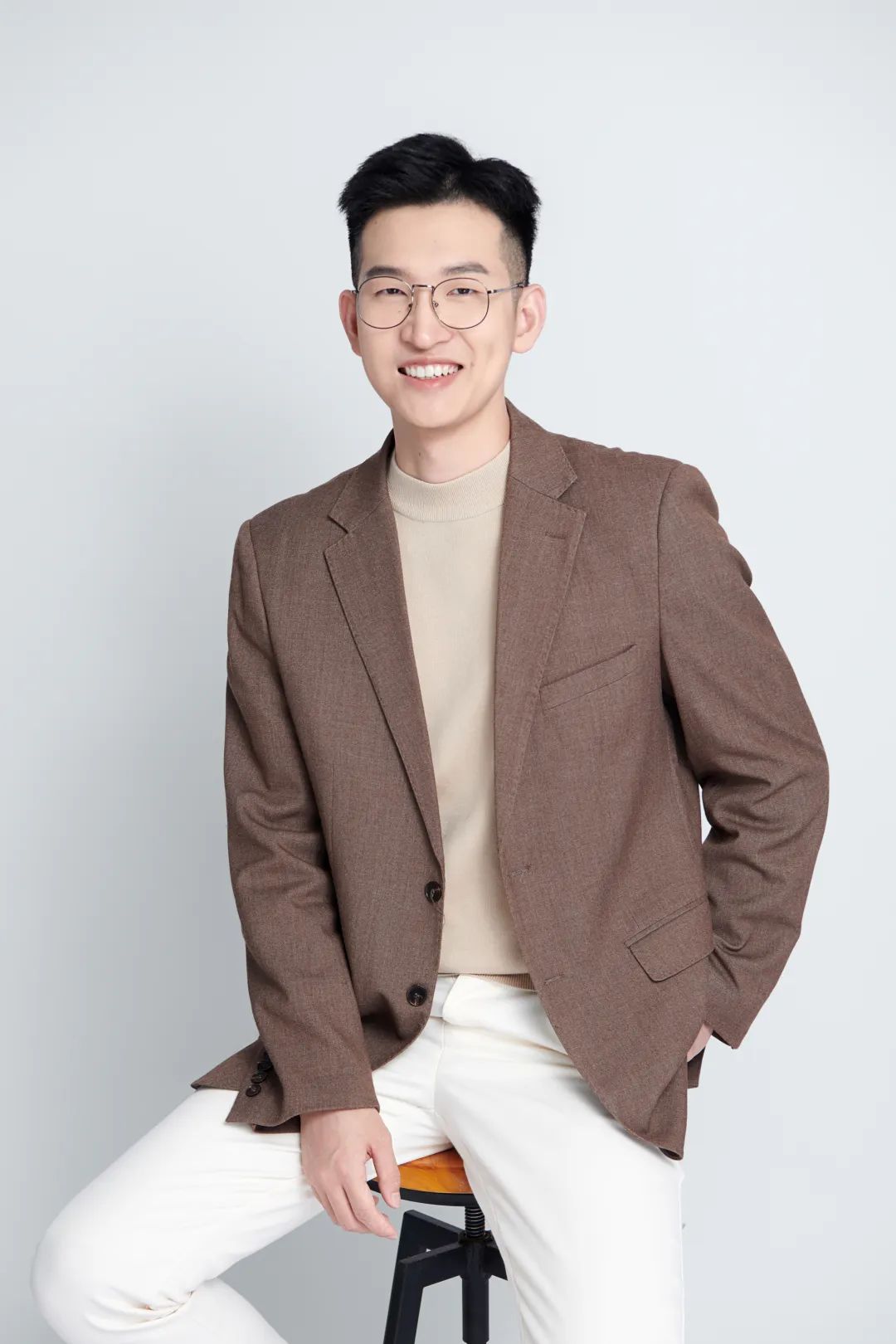 95后零融资做到年营收7亿,对话暴肌独角兽郑国煜:新锐品牌靠什么持续突围?