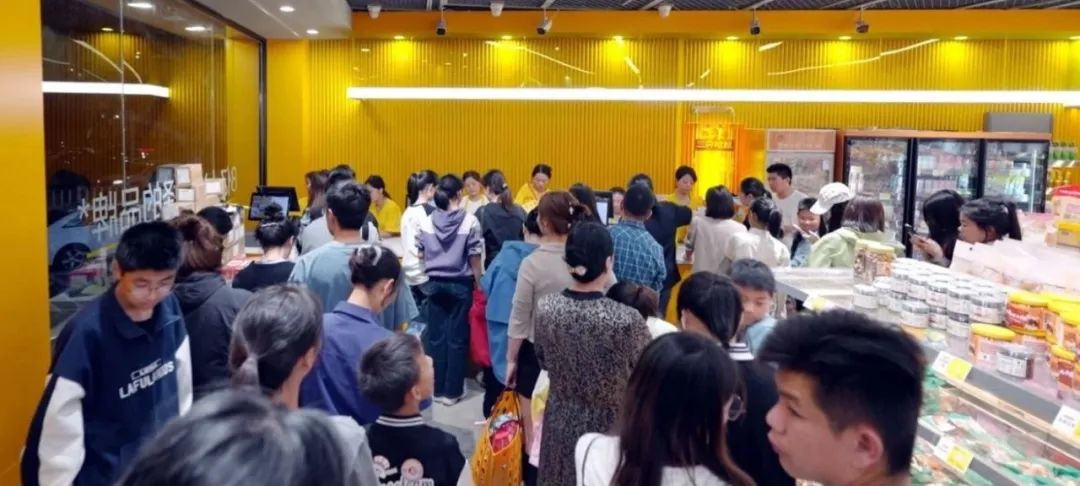 休闲零食行业PK质价比，三只松鼠“高端性价比”胜算几成？