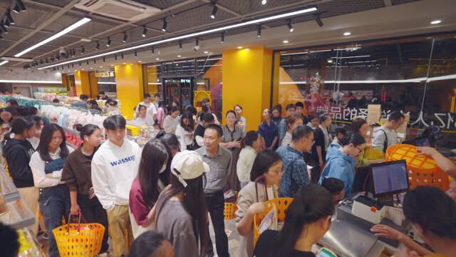 从三只松鼠“高端性价比”说起,休闲食品行业将从“竞争”走向“竞合”!