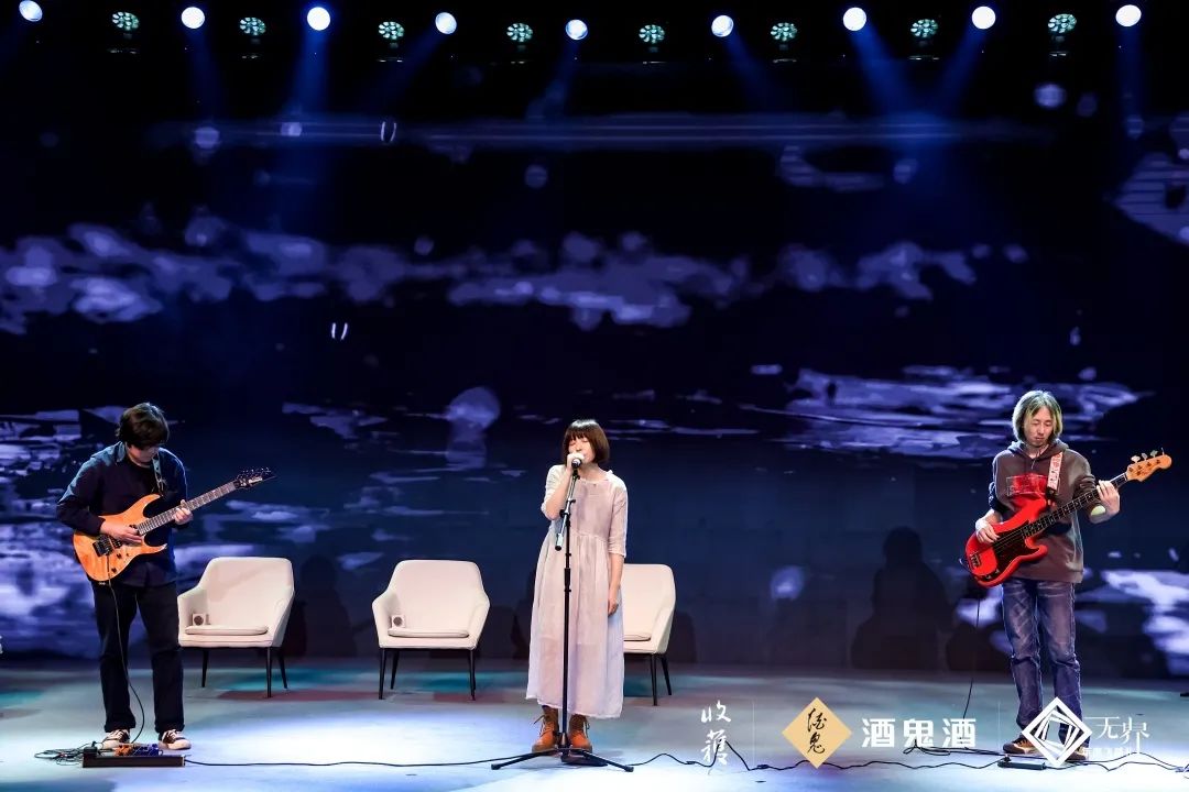 和中国文学一起漫游，跨界酒鬼酒正进入无界之境