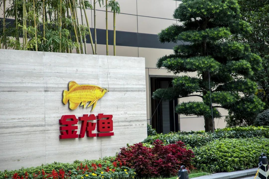 糖酒食品行业舆情分析报告 · 2月「红灰榜」