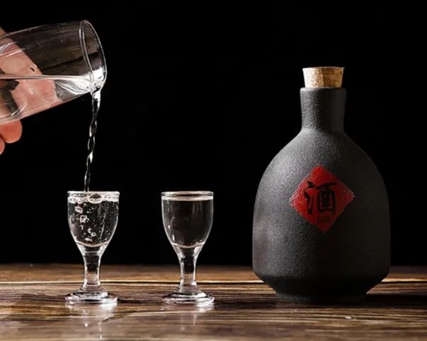 从浓酱看清香的未来“三多”