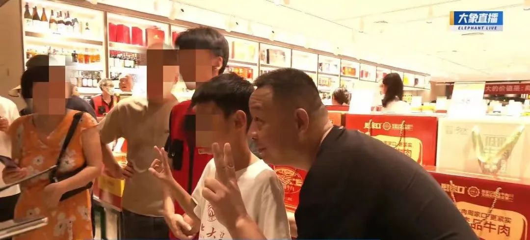实探胖东来“爆改”永辉超市首店,毫无意外,爆了!