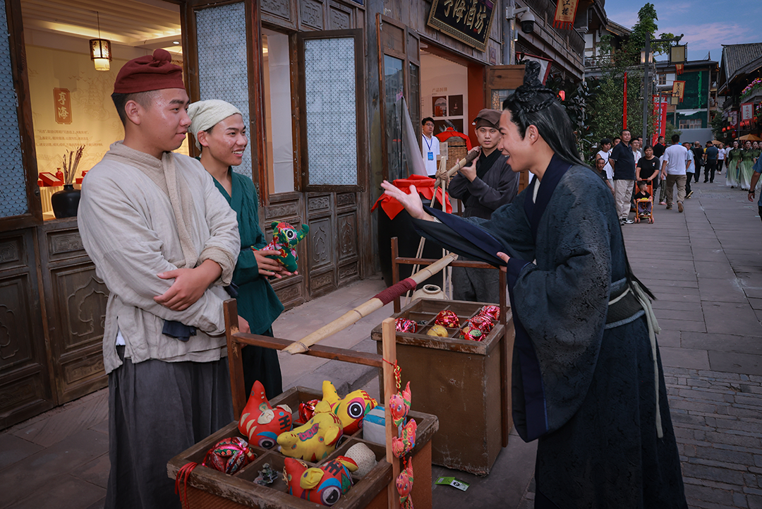 国庆旅游火爆,酒旅表现如何?