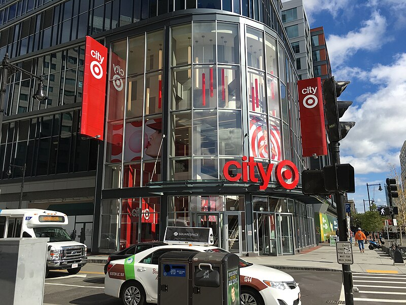 Target:从百年老店到千亿美元零售巨头