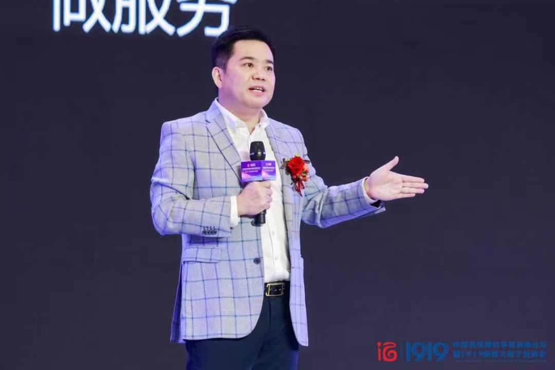 酒业老炮分“道”扬镳：郝鸿峰、吴向东向左，杨陵江向右