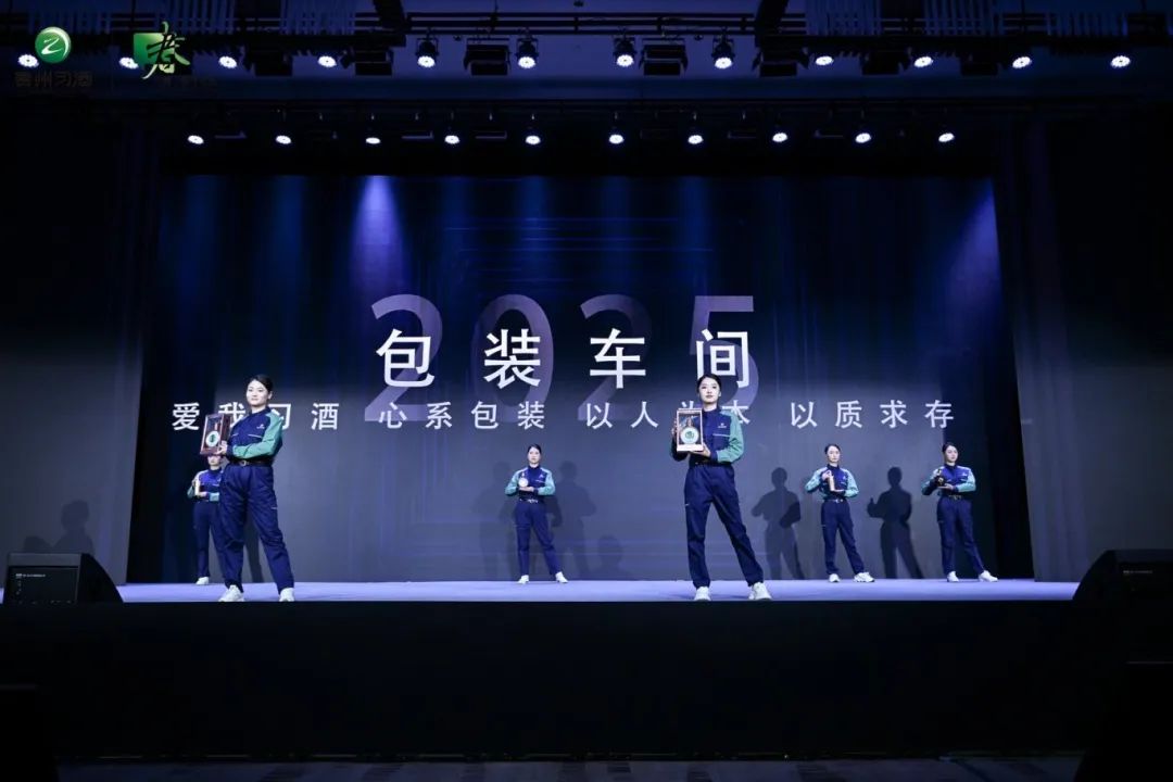 2_1600_3000_gif (4).jpg