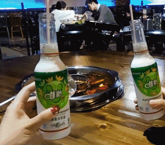 2025中国饮品圈200亿、100亿、50亿、30亿、10亿大单品都有谁？