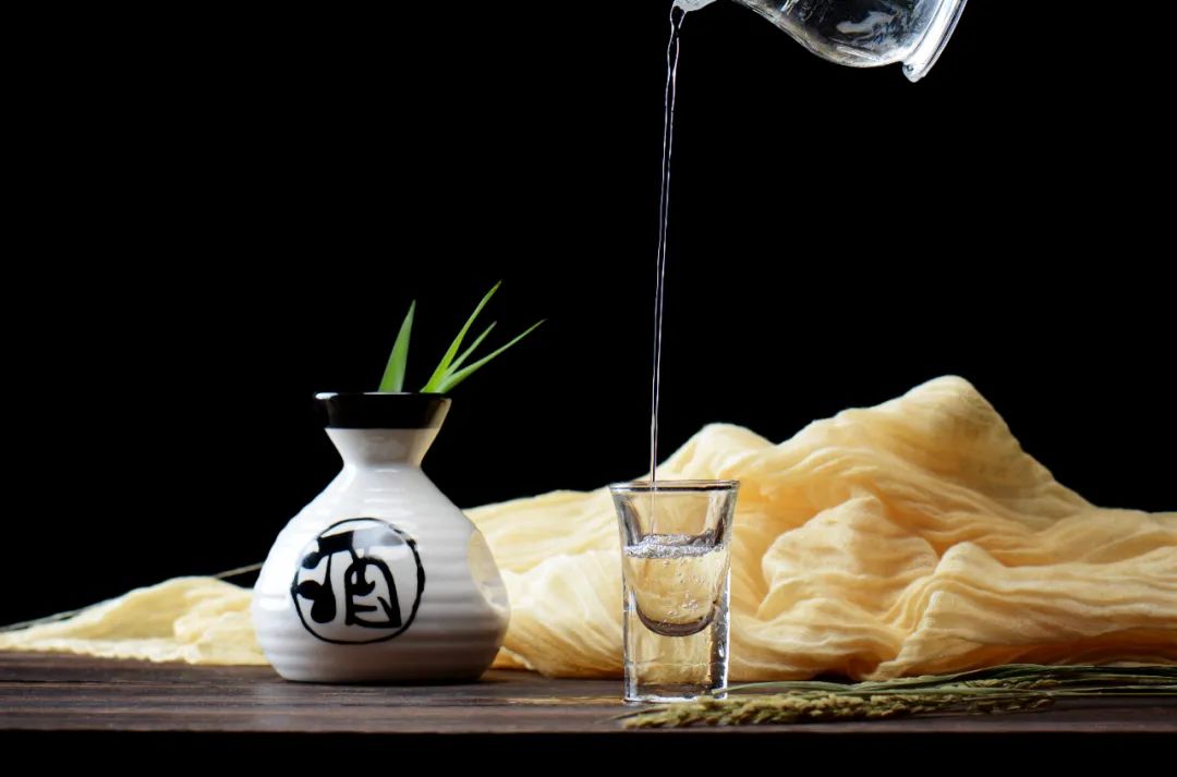 存量时代，白酒企业如何转型？