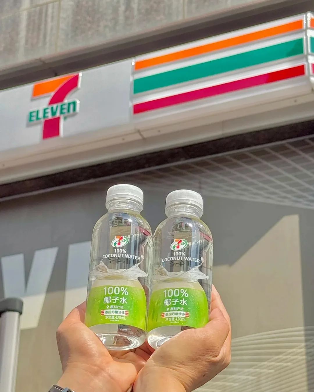 年销11亿，椰子水界 “冠军” 冲刺上市，却被这些品牌盯上了！