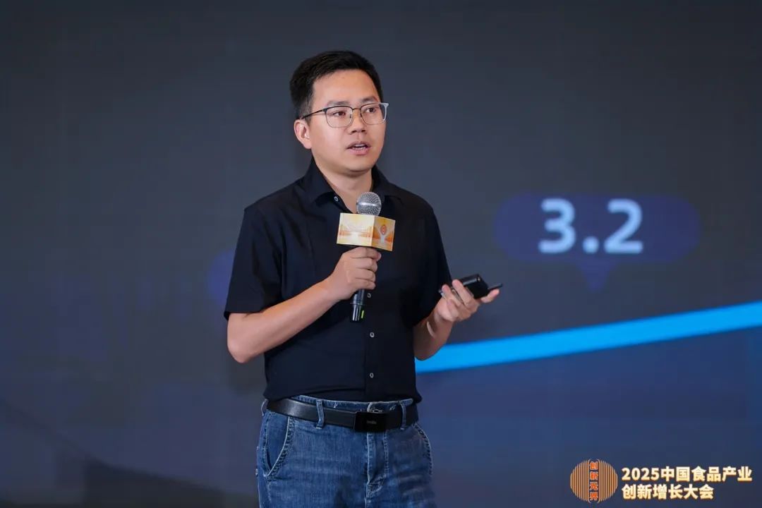 三只松鼠生活馆3天爆卖百万!全链路布局让它赢麻了