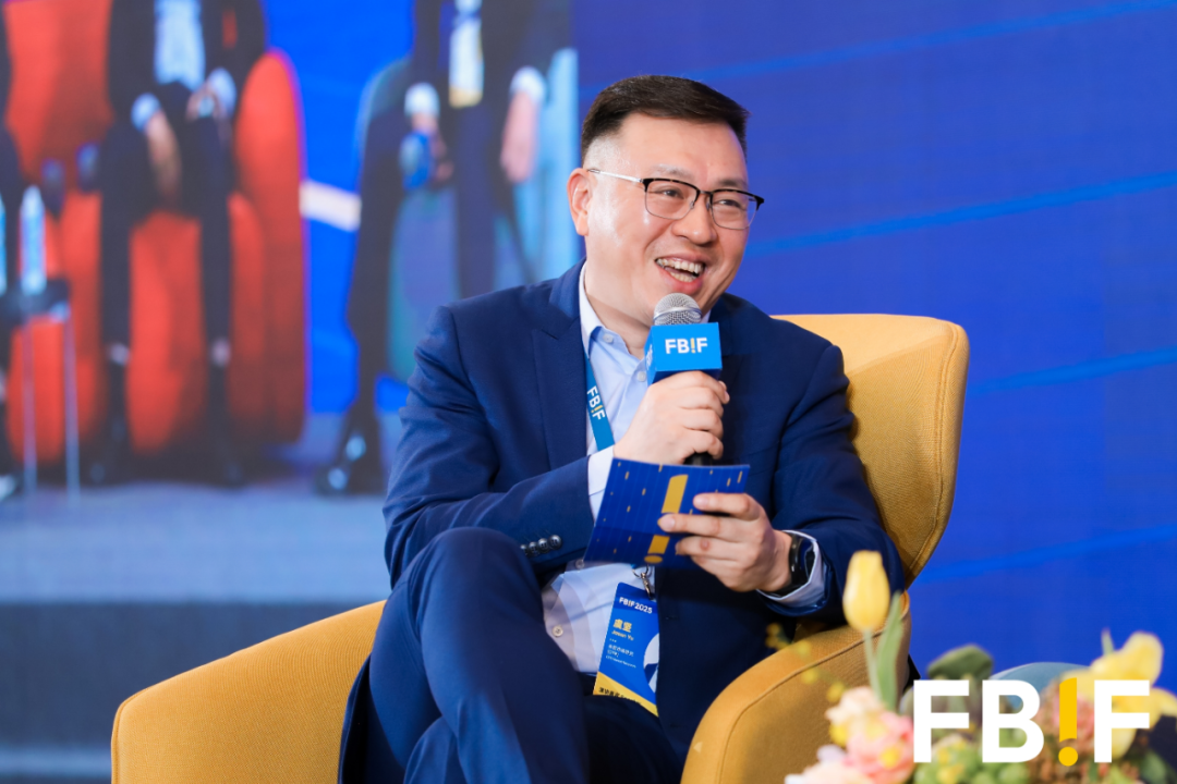 从“买全球”到“融全球”:消费巨头的并购破局与全球价值链重构