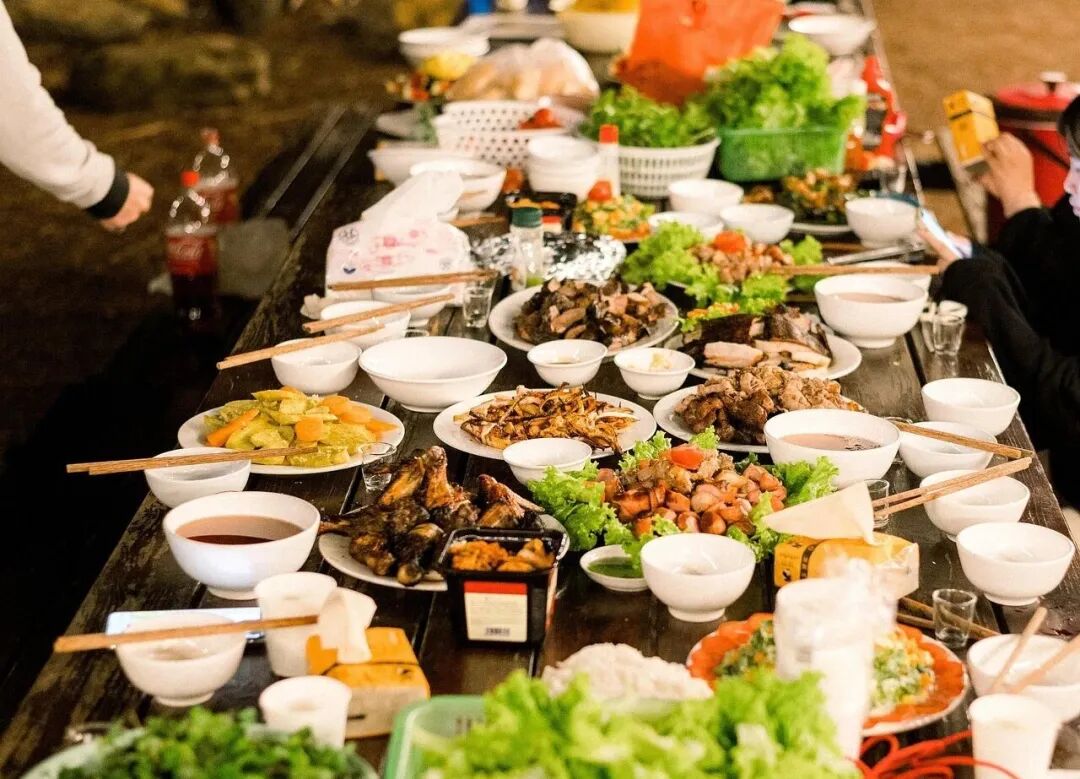 街边大排档，涌进商场做“漂亮饭”