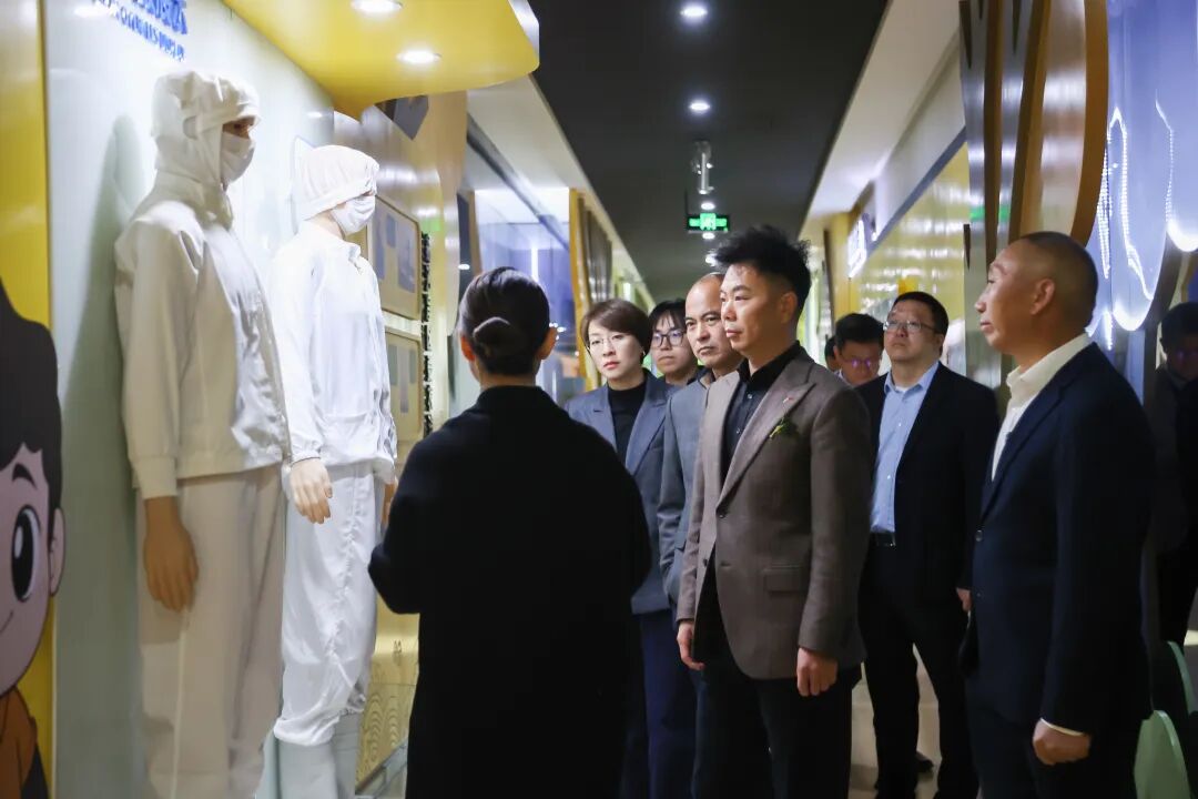 卤味巨头的万里寻辣记,背后站着怎样的“辣椒王者”?