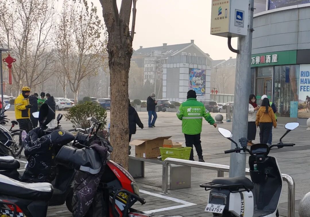 「小象超市」线下首店开业挤爆了!我们在现场看到不少亮点