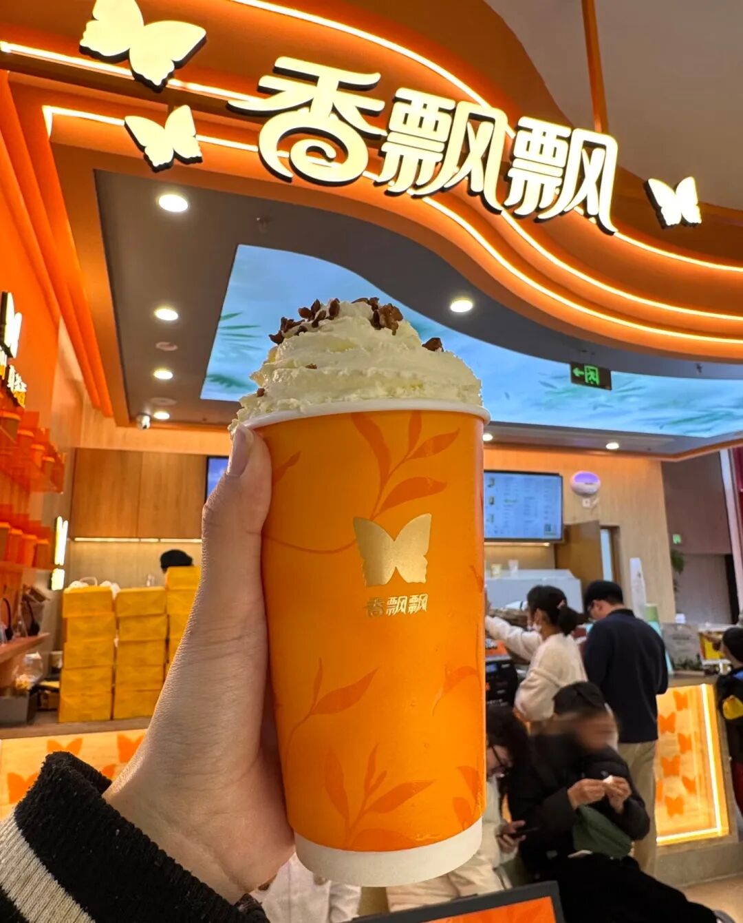 业绩压力悬顶，香飘飘出海寻路