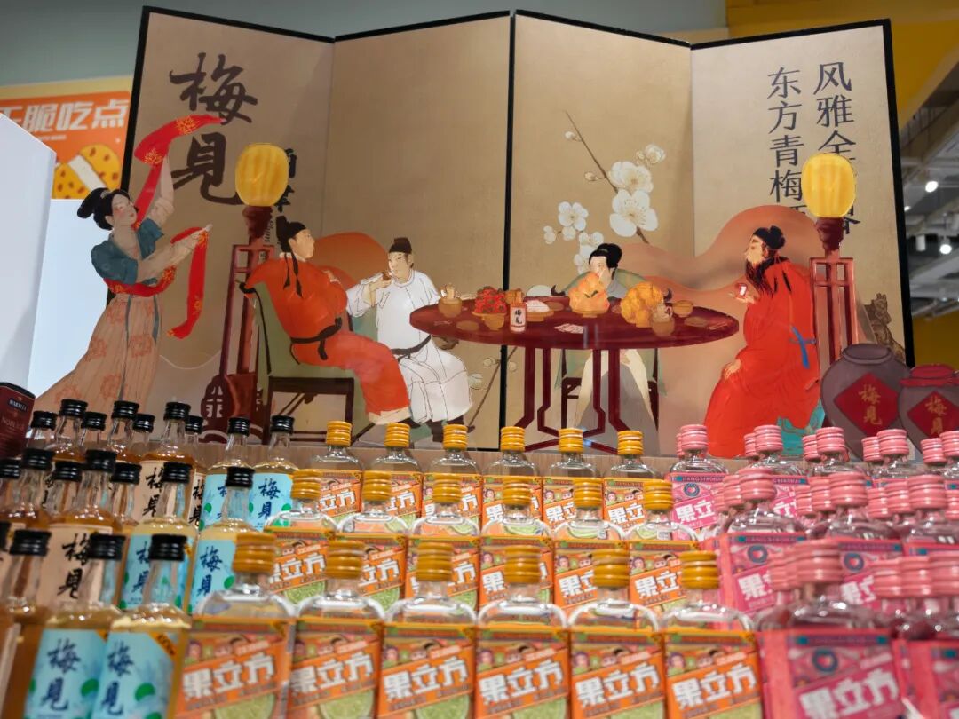 在KKV，白酒第一次如此贴近年轻人的日常生活脉搏