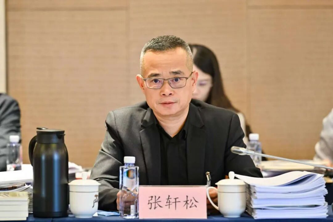 食业周报丨蒙牛2025年净利润超14亿、百事新推能量汽水、叮咚买菜换帅…