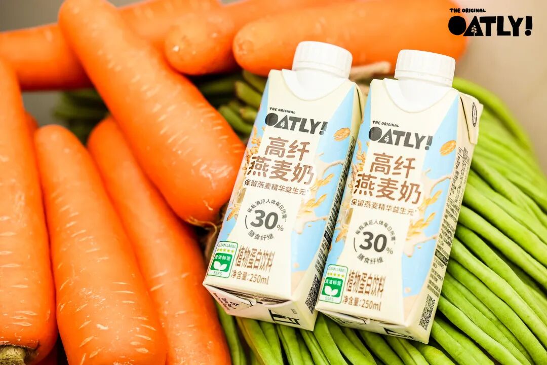食业周报丨蒙牛2025年净利润超14亿、百事新推能量汽水、叮咚买菜换帅…