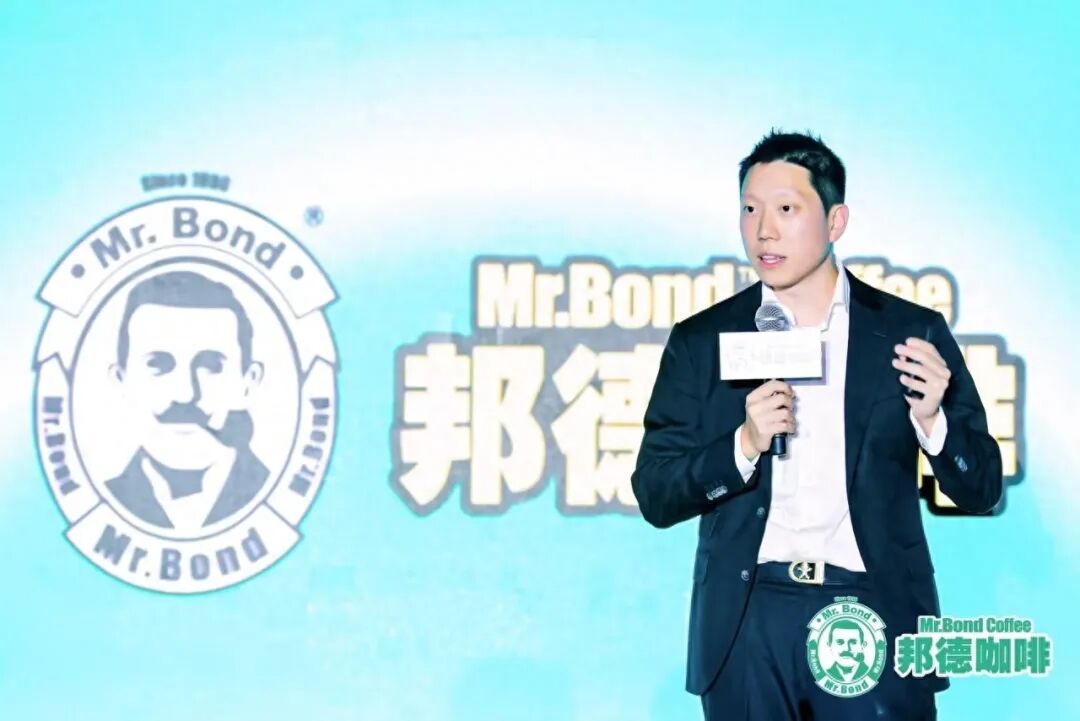 奥乐齐计划在安徽开六店,盐津铺子回应魔芋增速放缓,旺旺二代蔡旺庭开出100家咖啡店……