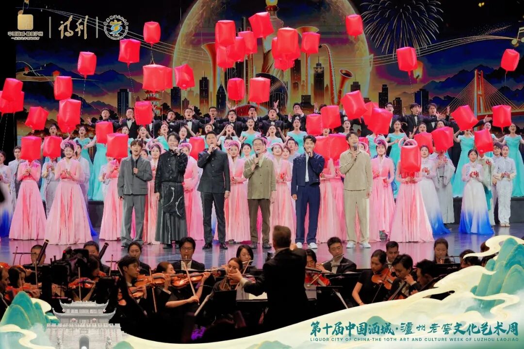 十年诗酒路，从“文化高地”到“世界表达”