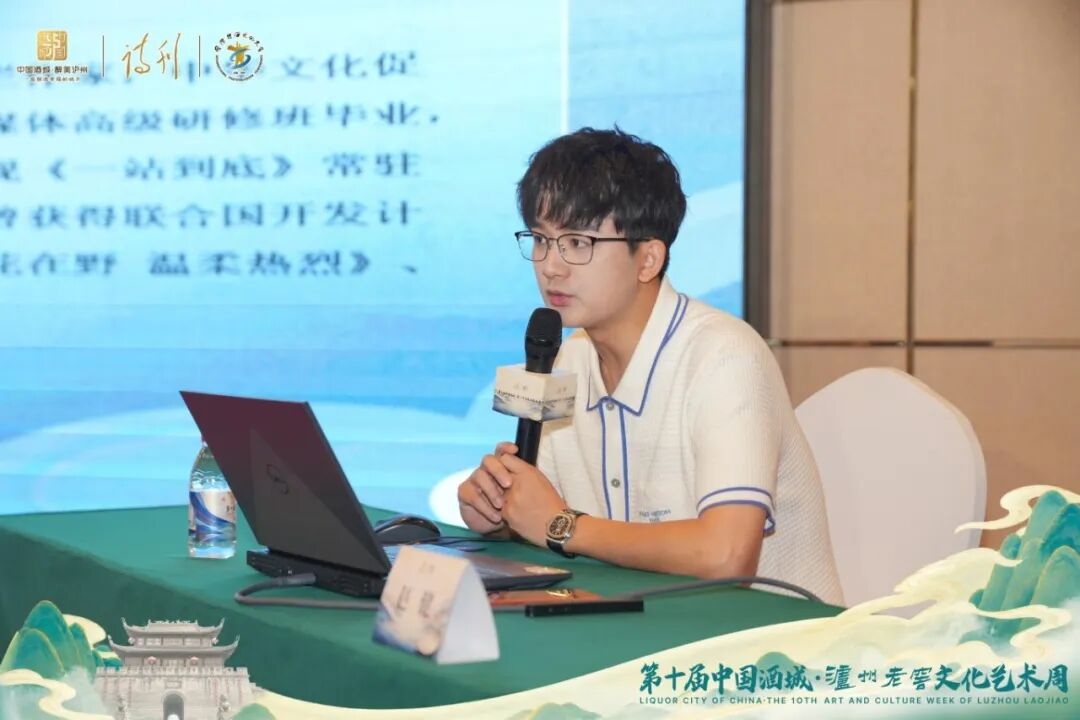 十年诗酒路，从“文化高地”到“世界表达”