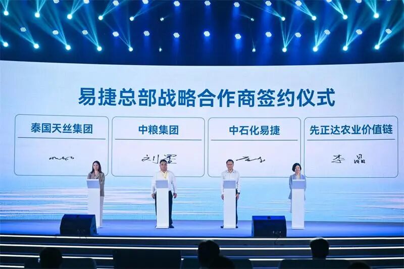 和东鹏特饮抢货架，天丝红牛战略性砸入“两桶油”渠道！