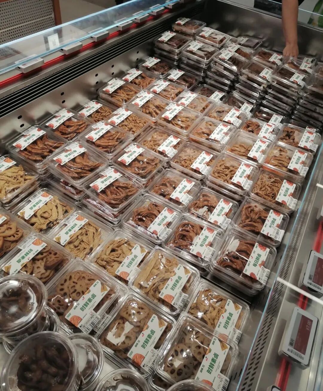 秋糖观察丨卤味、杂粮、果蔬、水产……新鲜零食横跨五大场景