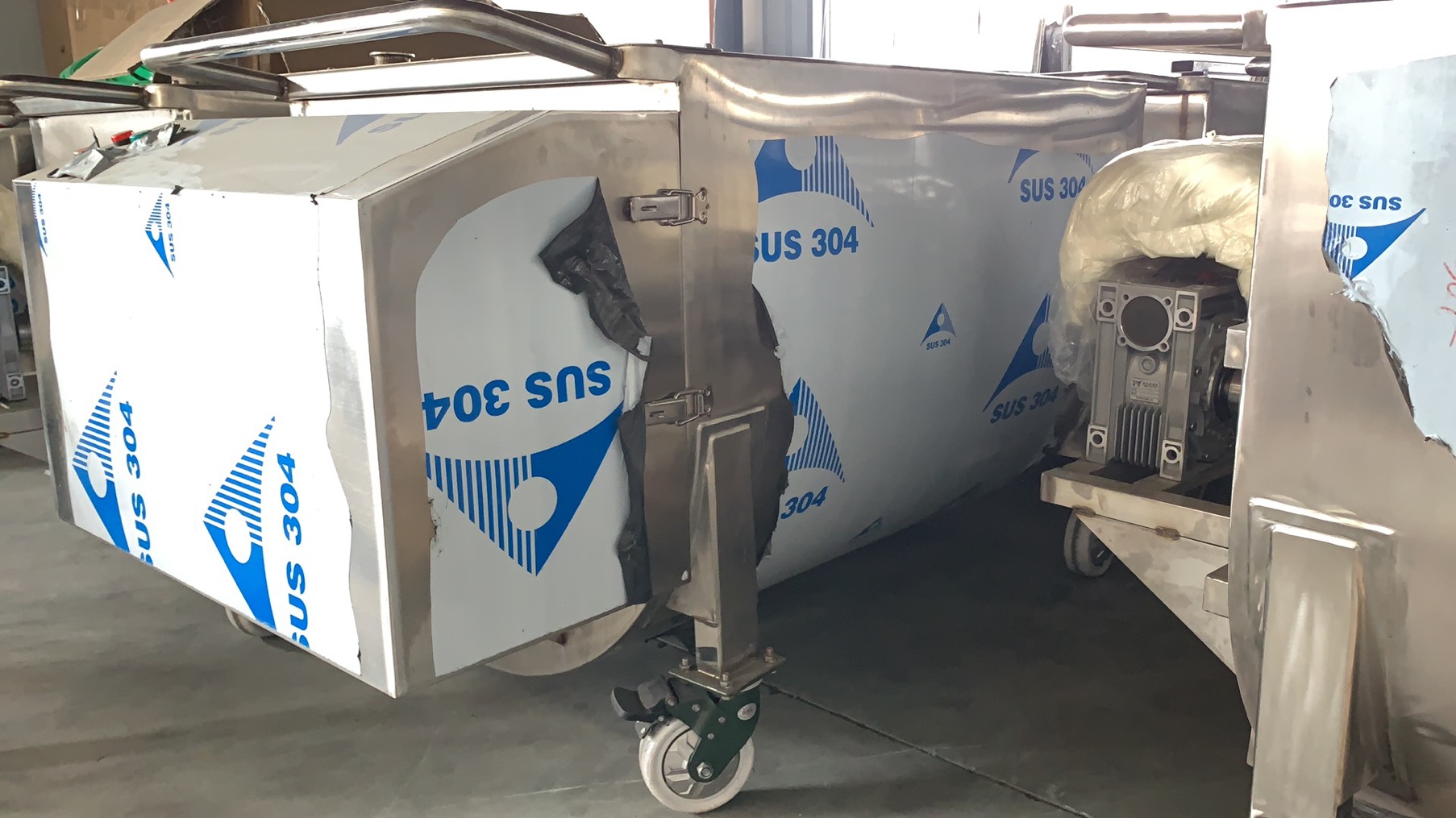600L保温搅拌车