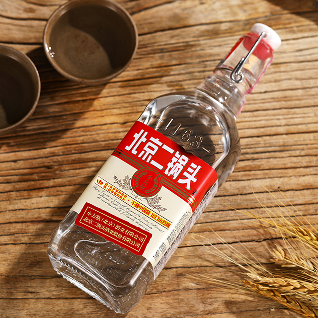 出口小方瓶 经典红标 42度 清香型
