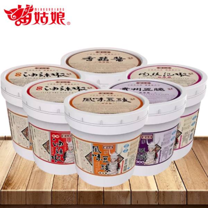 苗姑娘精制油辣椒、五脆油辣椒、香菇油辣椒、肉末油辣椒、风味肉丝泡椒、豆豉油辣椒