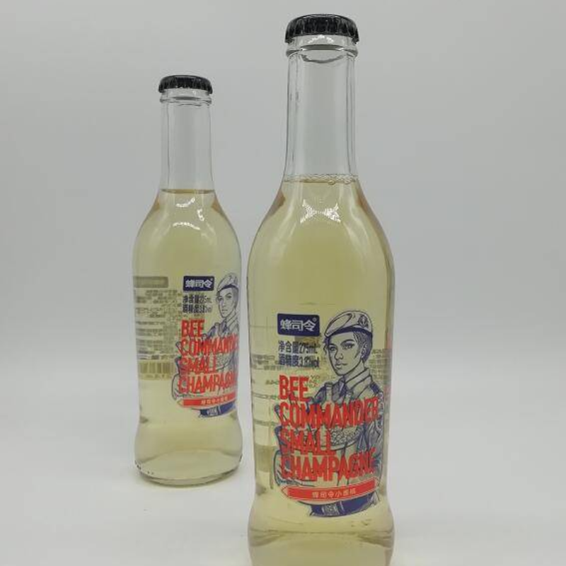 蜂司令香槟酒