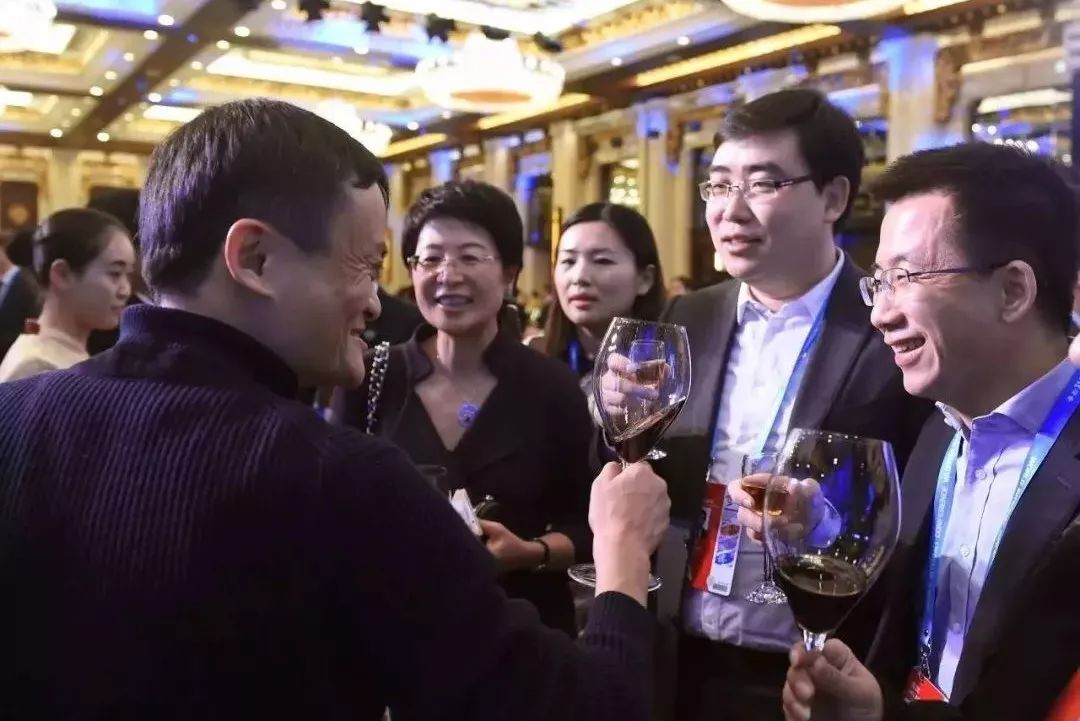 酒局识人术,高手眼中,你早已一丝不挂!