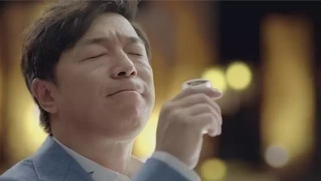 喝酒的人，为什么这么有魅力？
