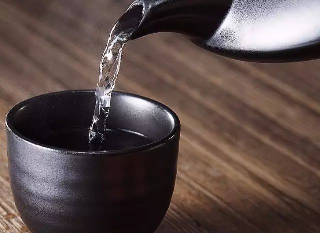 酒是我与这个世界的和解之道