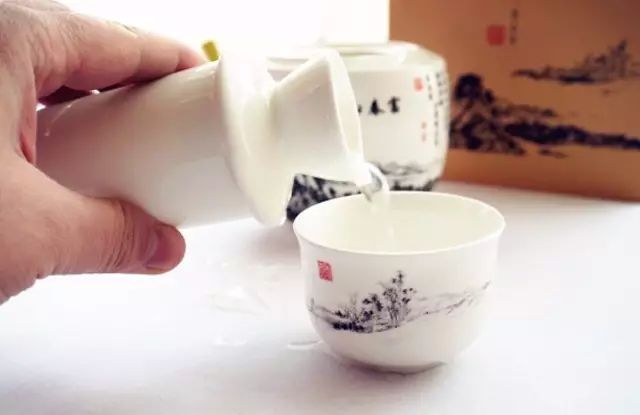 酒是我与这个世界的和解之道