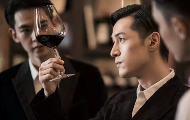 人生就像一杯酒,轻重缓急要了然于心