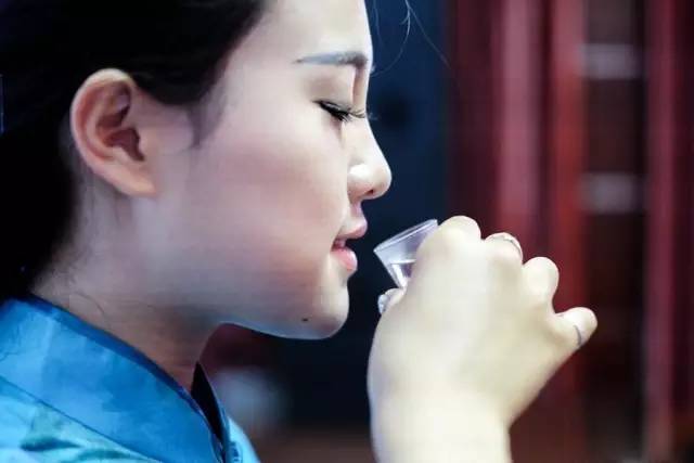 白酒品鉴入门知识,只需三步!
