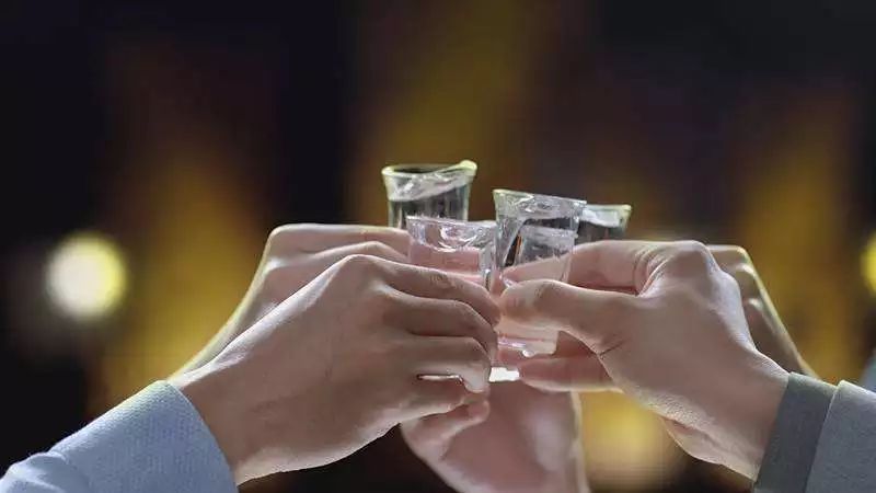 别让白酒文化，消失在岁月的红尘中…