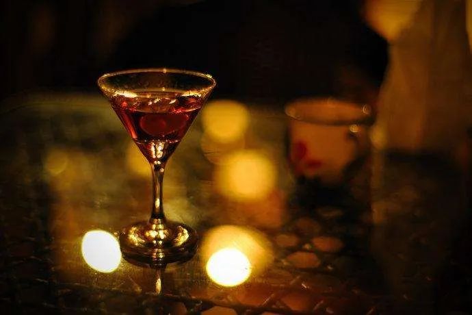 静下来喝杯酒,一切都会与众不同