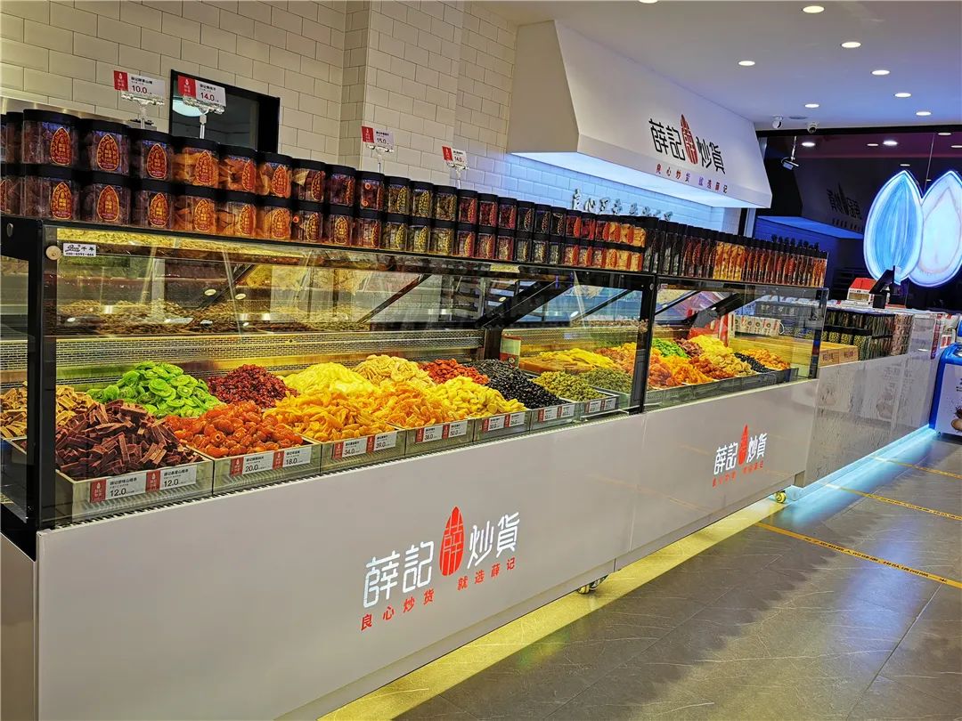 找黄牛代购，去仓库“劫货”？这个新晋网红爆品有啥魔性