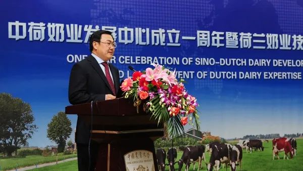李胜利:牛场里走出来的“牛”教授