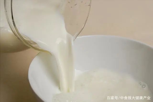 加快实现我国奶业全面振兴