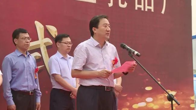 这一年产10万吨智慧型乳品厂项目正式开工!