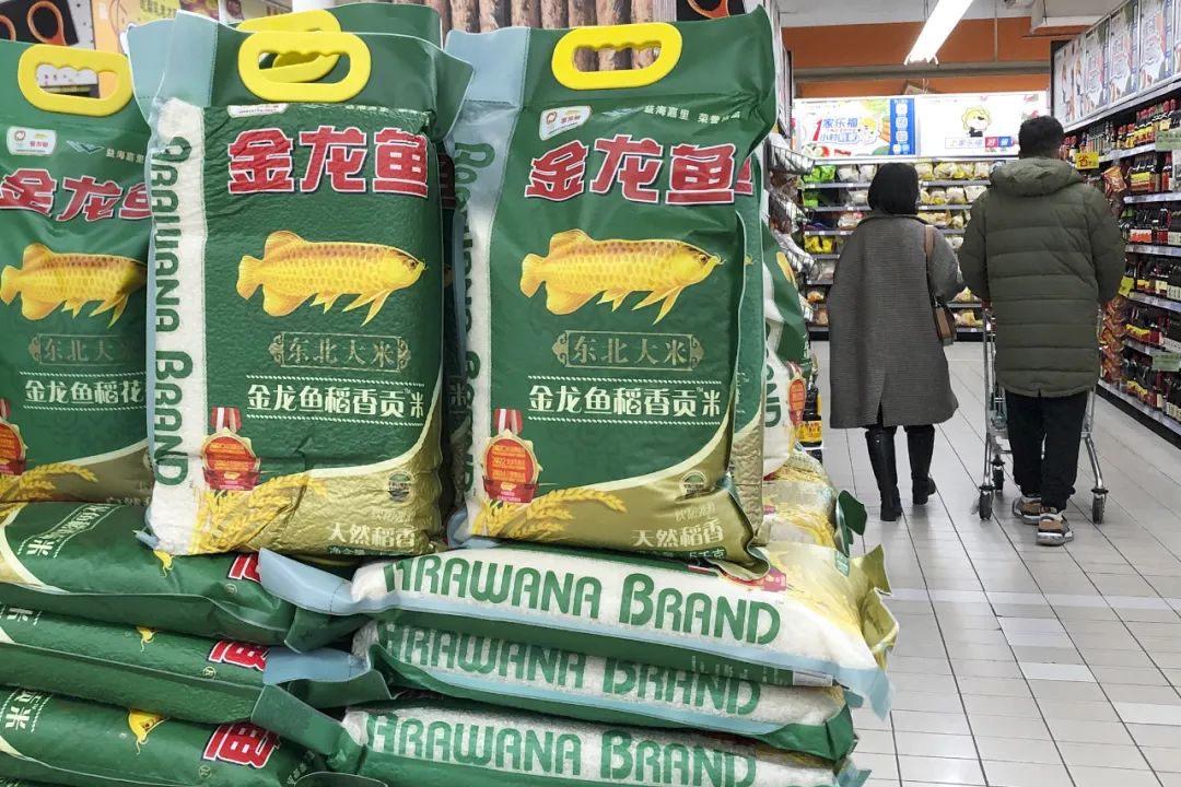 金龙鱼暴跌3400亿背后
