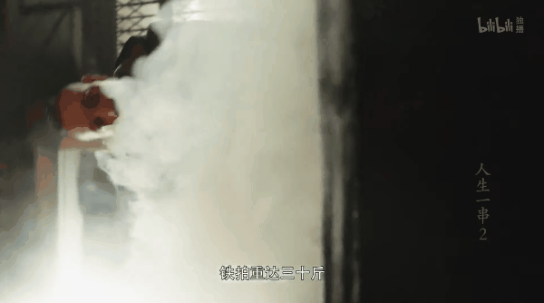 意外爆火的东北鸡架,曾是下岗工人的史诗