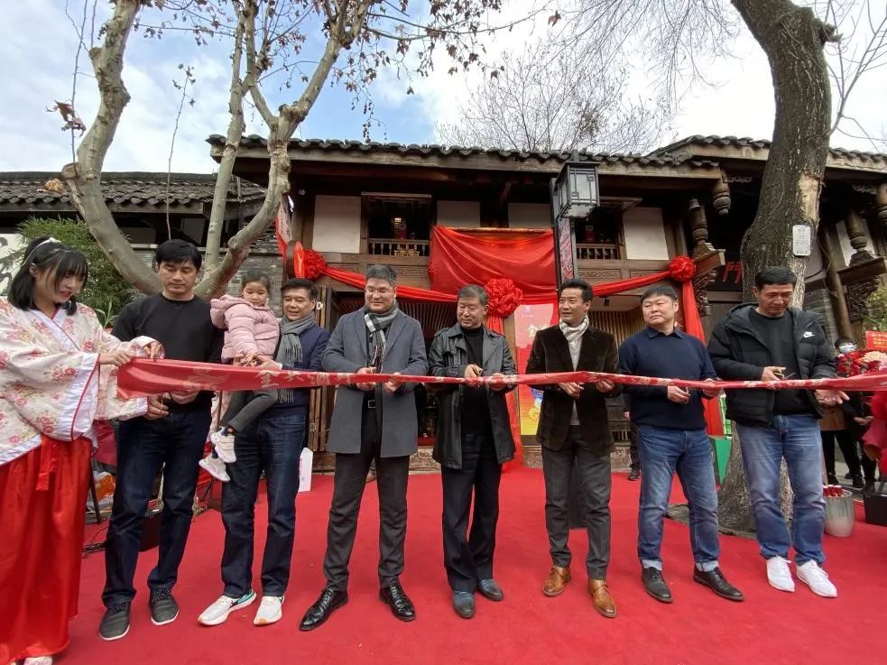 成都名片相互PICK，全兴大曲成为首家入驻宽窄巷子白酒品牌