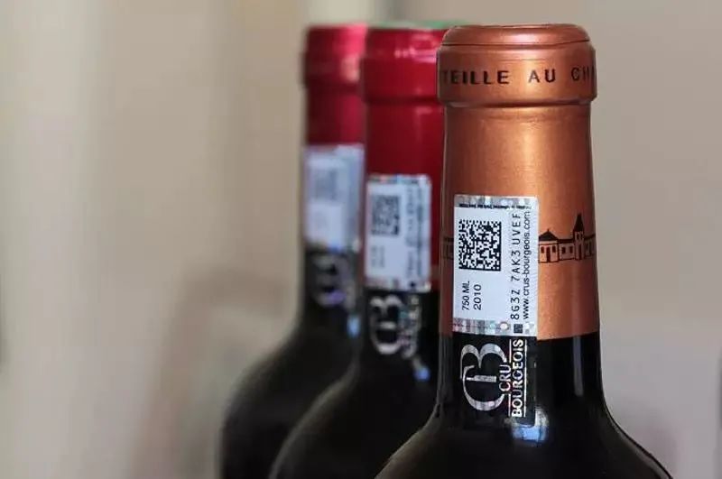 酒瓶上的这些标签,到底代表什么意思?