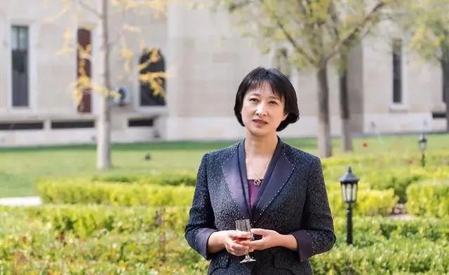 致敬！中国葡萄酒业“了不起”的她力量