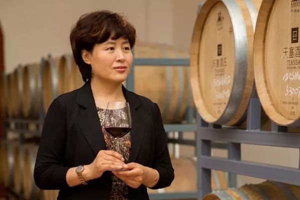 致敬！中国葡萄酒业“了不起”的她力量